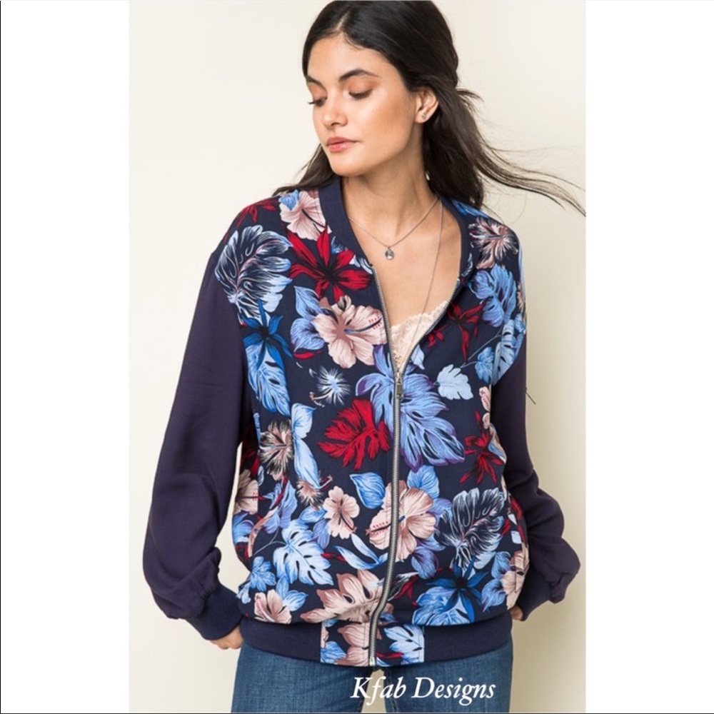 Bomber Jacket - Picture 5 of 9